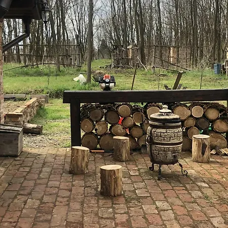 Piros Tanya Es Vendeghaz Nyíregyháza