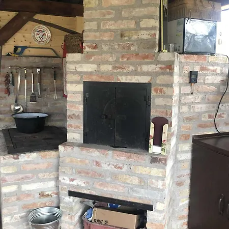 Πάρκο διακοπών Piros Tanya Es Vendeghaz *